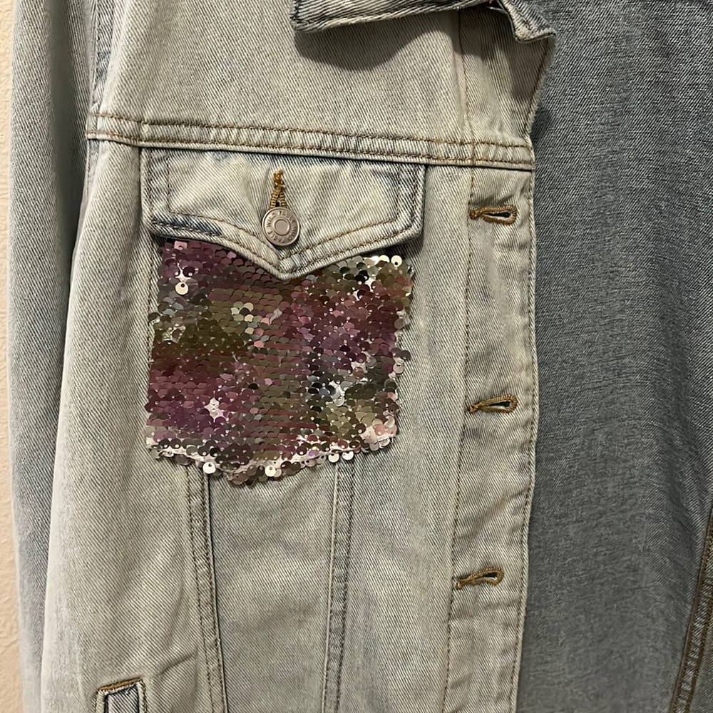 Denim jacket - Picture 3 of 4